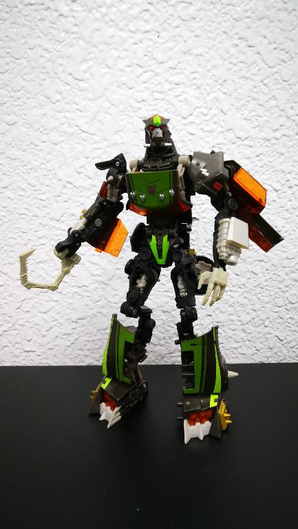 Transformers ROTF Deluxe Lockdown - Revenge of the Fallen, Hobbies ...