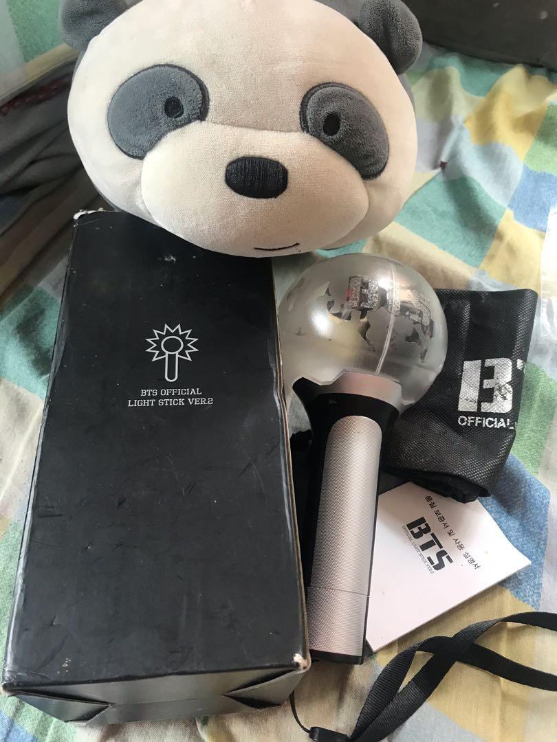 UNOFFICIAL Army Bomb Ver. 2 (Category: Vintage Collectibles) located in Dasmarinas. Submitted by decluttereli (Listing ID 1032145394, Image 1). Description: Good as new UNOFFICIAL Army Bomb for sale! Box is heavily damaged, but the light stick works well. You can ask me for more photos. RFS: Unofficial sya, and i’m not much of a BTS fan anymore :>.