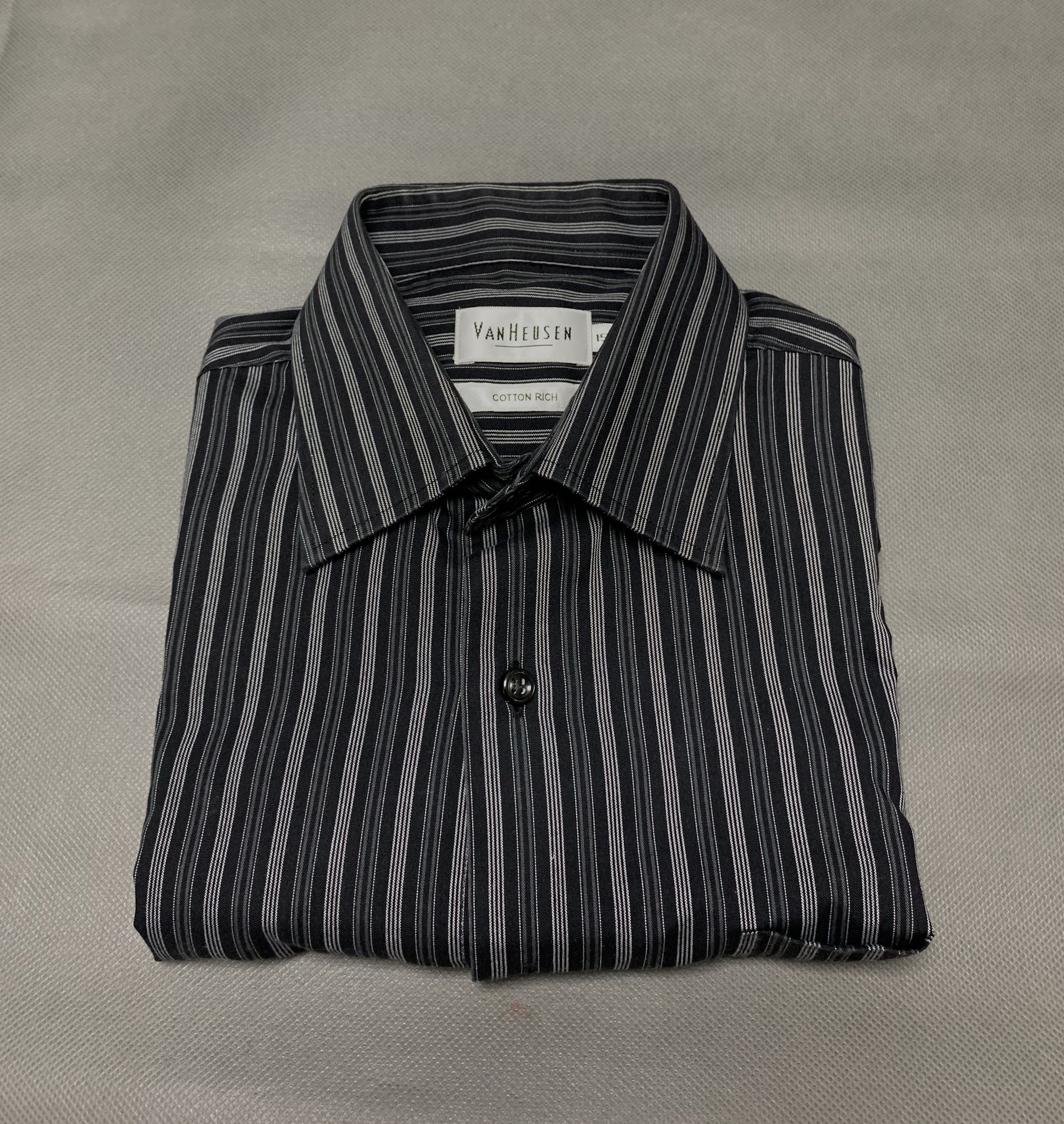 Van heusen black online dress shirt