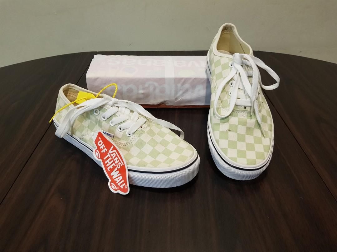 Womens vans discount checkered shoes