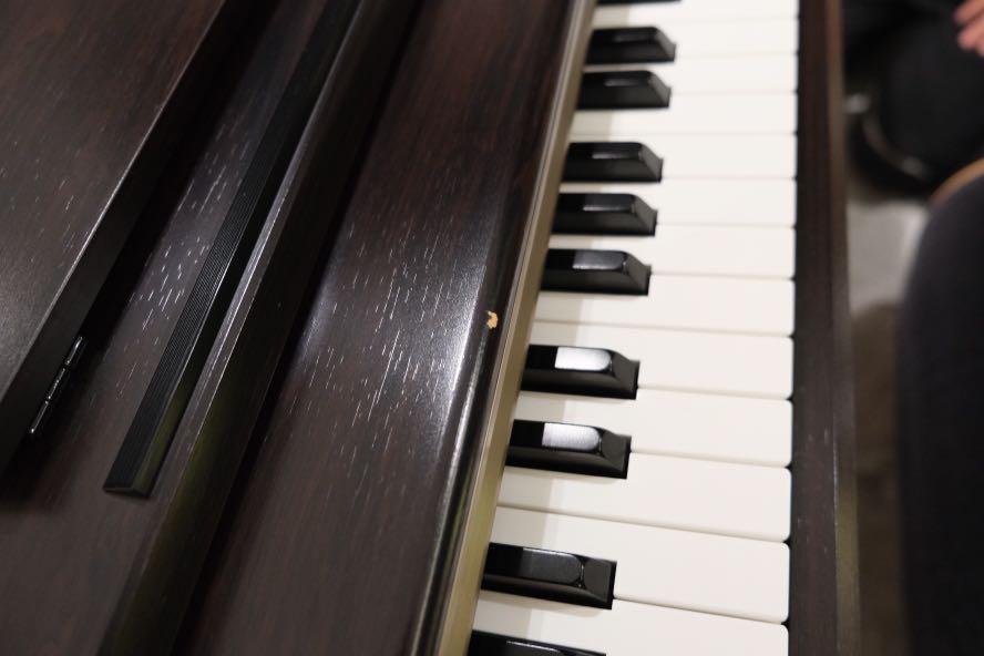 Yamaha YDP113 小型琴, 興趣及遊戲, 音樂樂器 & 配件, 樂器 Carousell