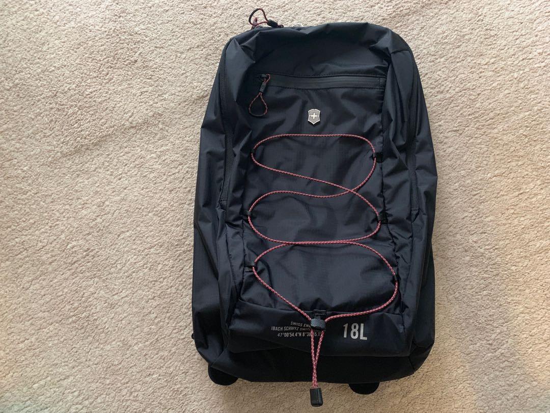 victorinox 13 inch laptop bag