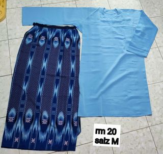 (Category: ) located in . Submitted by fzwardrobe (Listing ID 1025813539, Image 1). Description: .