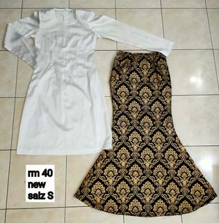 (Category: ) located in . Submitted by fzwardrobe (Listing ID 1025842866, Image 1). Description: .