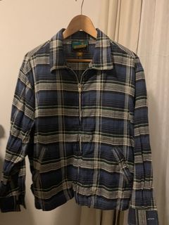 (Category: ) located in . Submitted by ryleelow (Listing ID 1025955838, Image 1). Description: .