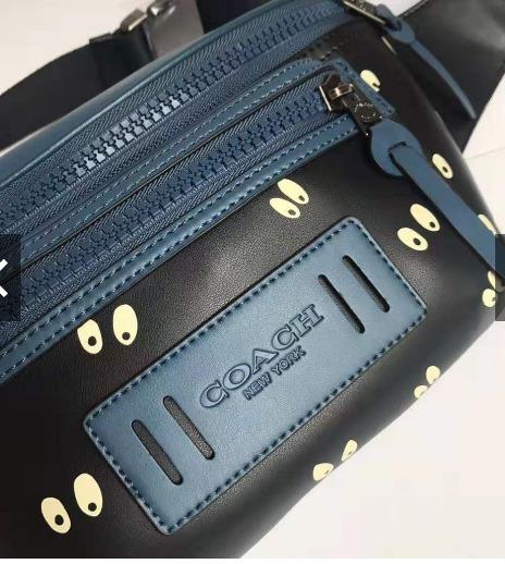 Coach Pacman Waistbag Beg Lelaki, Men's Fashion, Bags, Sling Bags on  Carousell