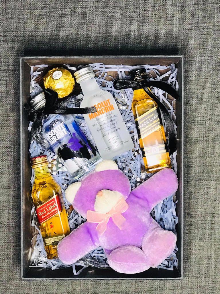 surprise box for girlfriend