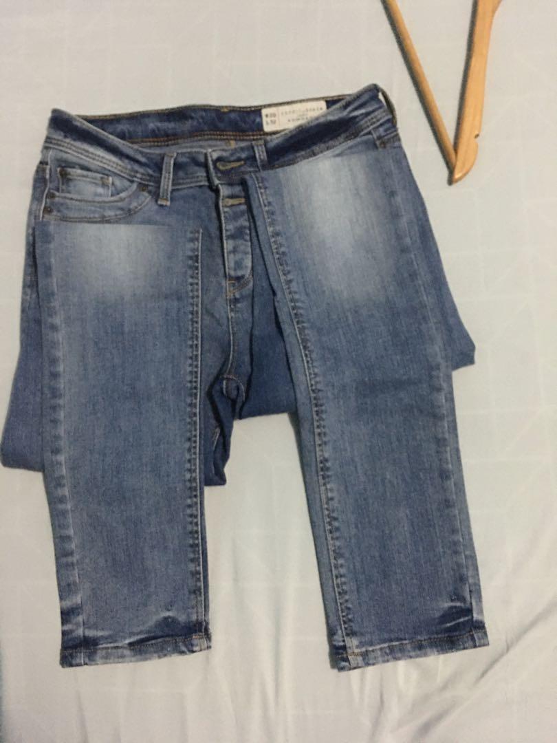 Esprit Denim (Category: Other Bottoms) located in Iligan City. Submitted by hello_imaliah (Listing ID 1025997720, Image 2). Description: .