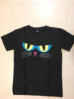（分類：）位於 。 由 selfie1111 提交（商品編號 1025989874，圖片 1）。簡介： 。