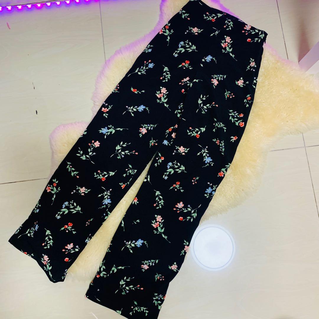 H&m outlet floral pants