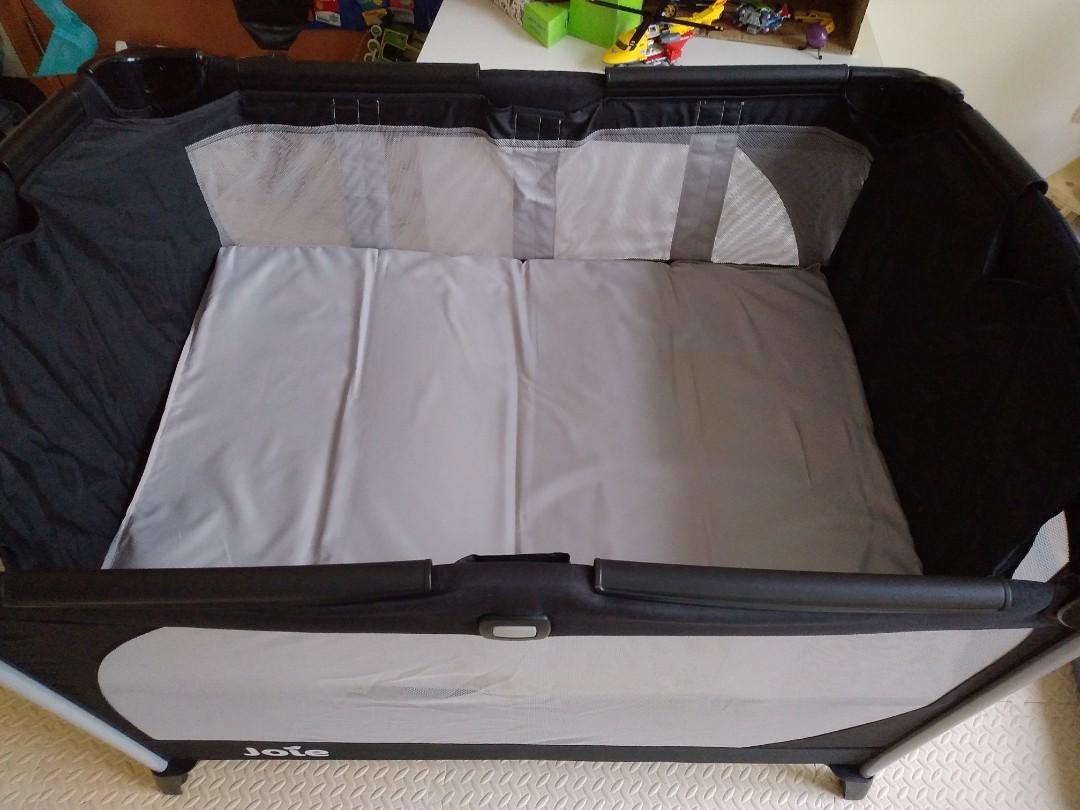 joie allura travel cot with bassinet