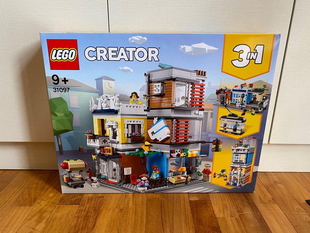 Lego Creator 3 in 1 set 31097 Townhouse Pet Shop Cafe Hobbies