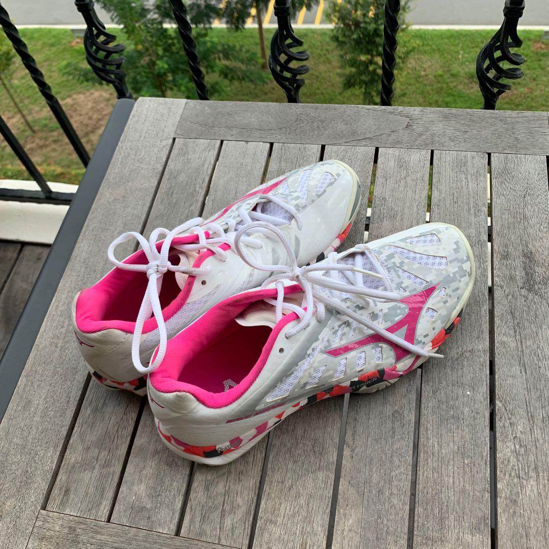Mizuno Netball Shoes Women s Fashion Footwear Sneakers on Carousell