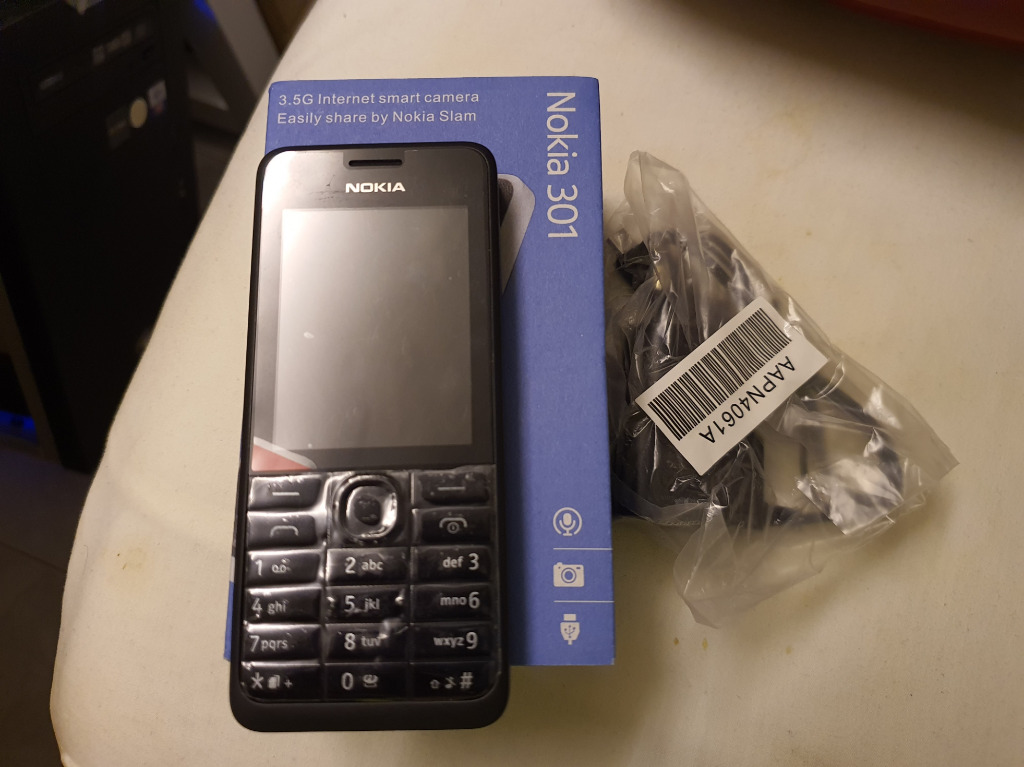 nokia 301 black
