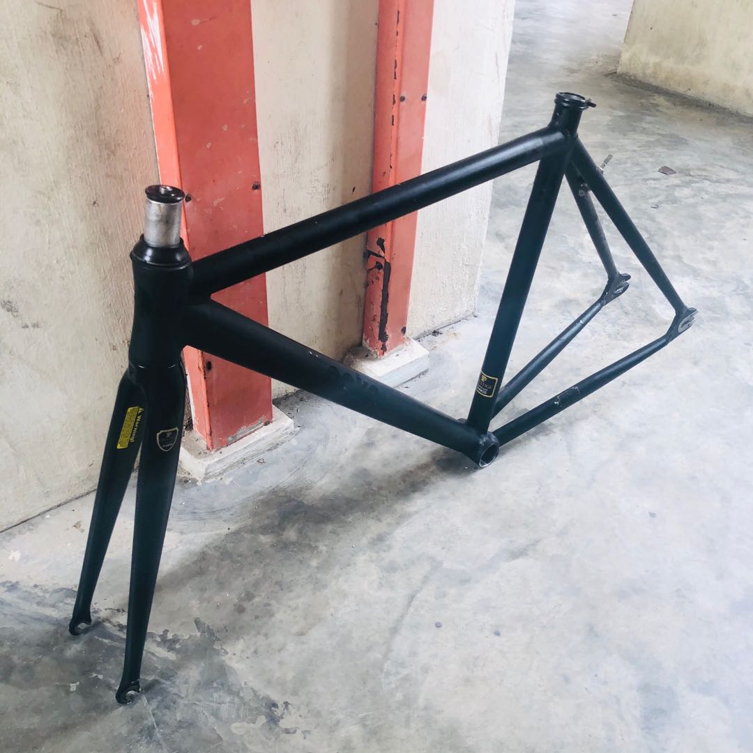 Pake frameset on sale