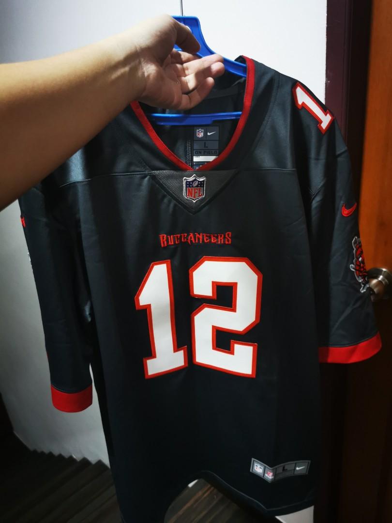 Tom brady black bucs jersey discount