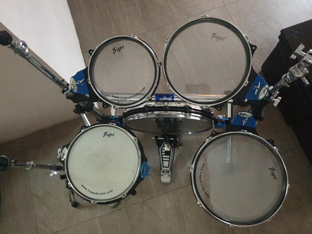 Traps Drumset A400 Hobbies Toys Music Media CDs DVDs on