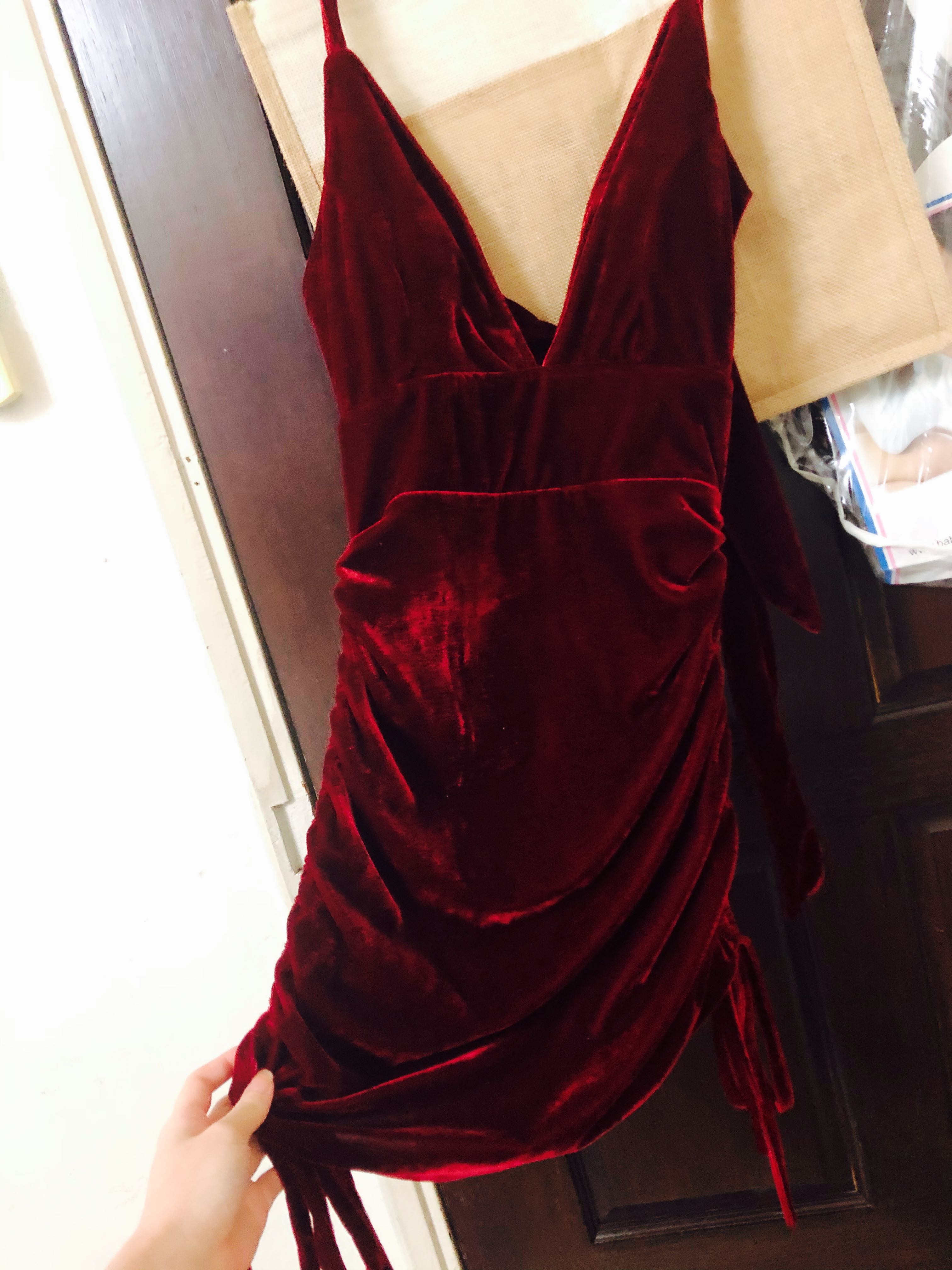 backless maroon dress