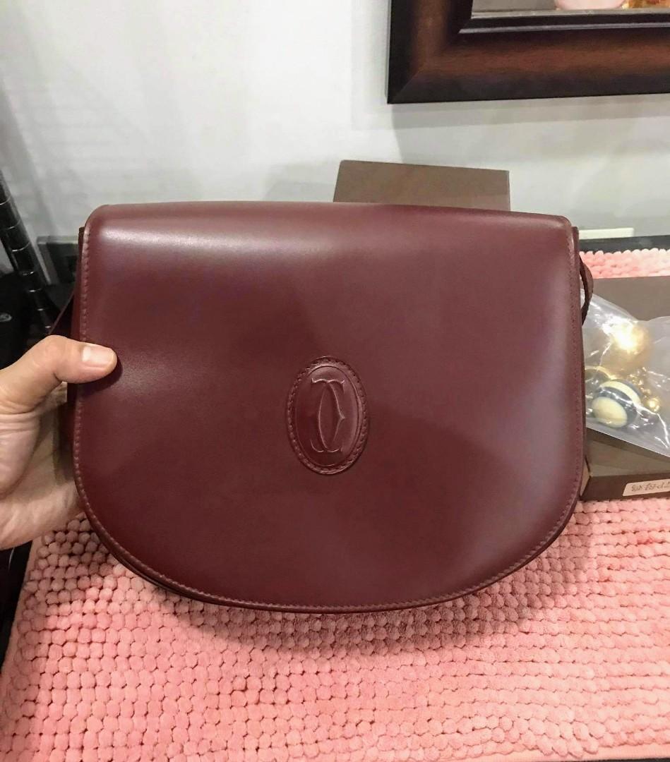 Leather bag Louis Vuitton Burgundy in Leather - 34426884