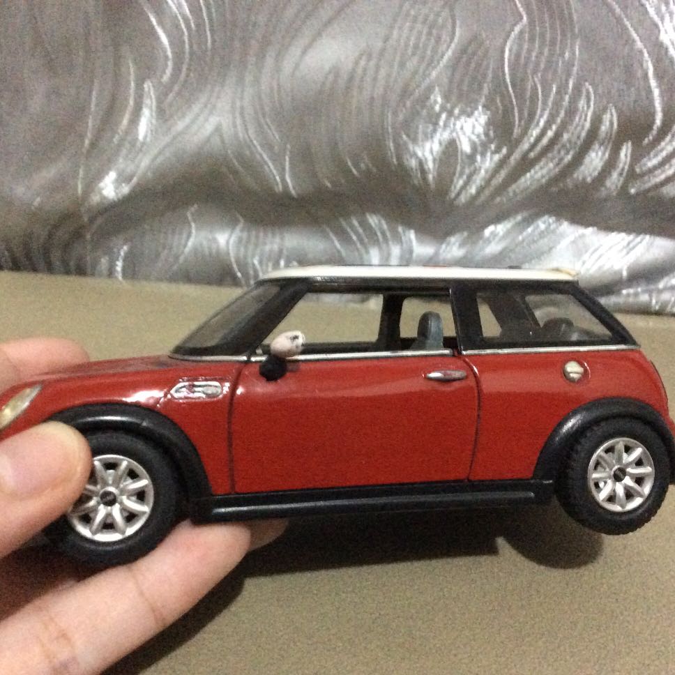 2 FOR 500 Mini Cooper Collectible Toy Cars