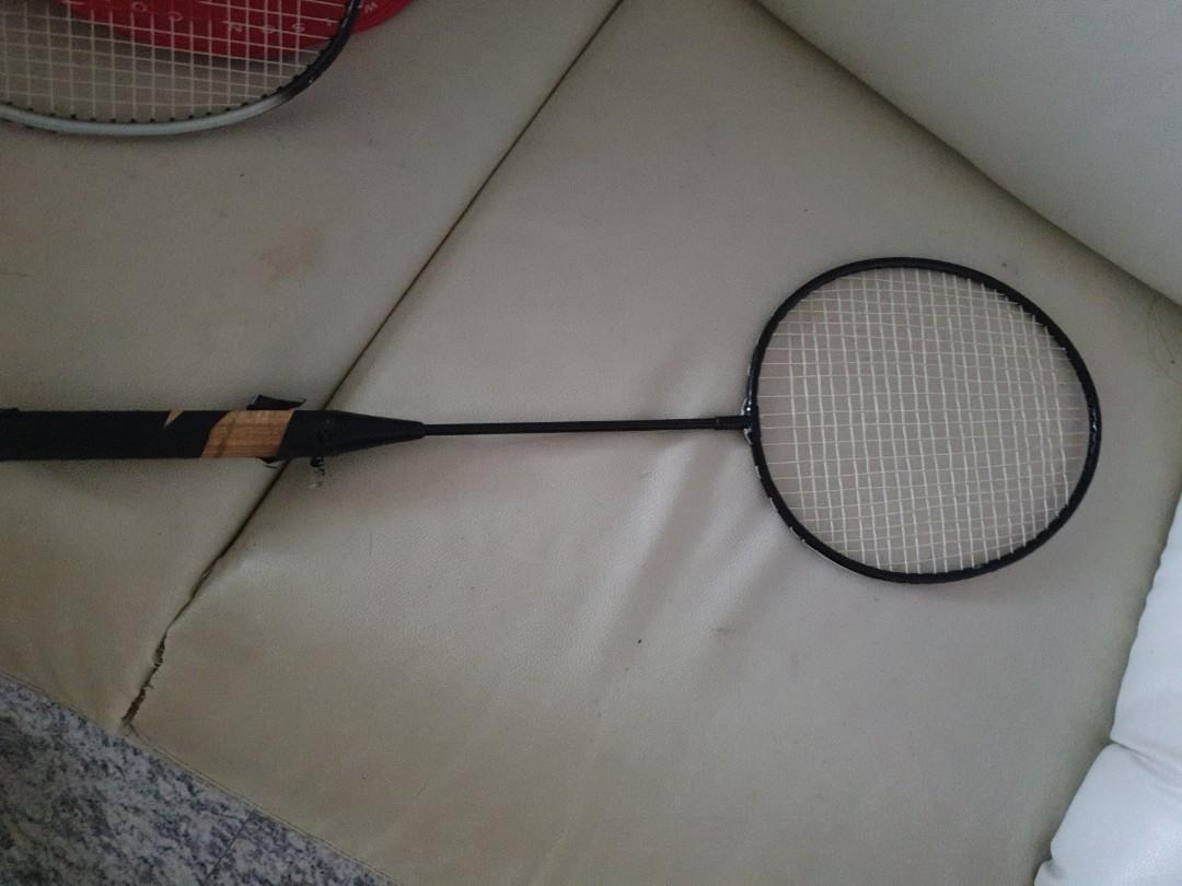 2nd hand badminton racket