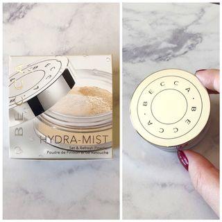 BECCA TRAVEL SIZE HYDRA-MIST SET AND REFRESH POWDER IN CREAMY BEIGE