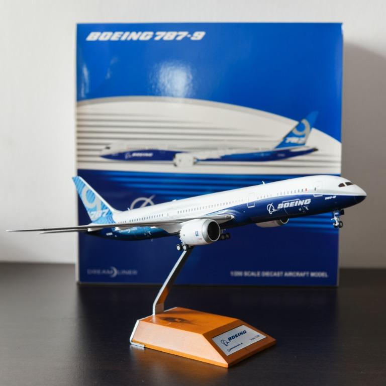 JCWINGS JC2257 1/200 JUNEYAO Airlines Boeing 787-9 Dreamliner B-207N avec support 