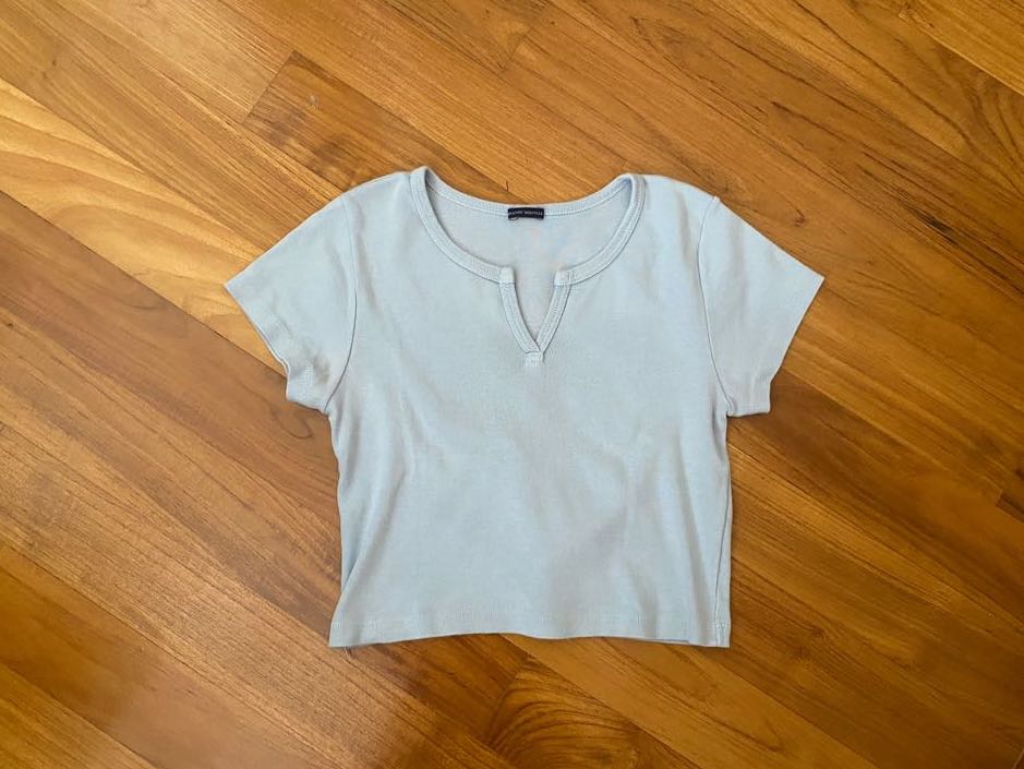 Brandy Melville Blue V Notch Ashlyn Top Women S Fashion Tops Other Tops On Carousell