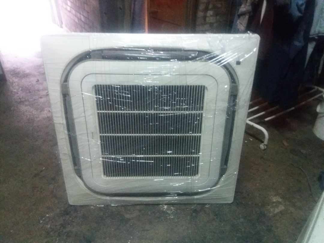 (Category: ) located in . Submitted by aivaaircon (Listing ID 1026089627, Image 1). Description: .