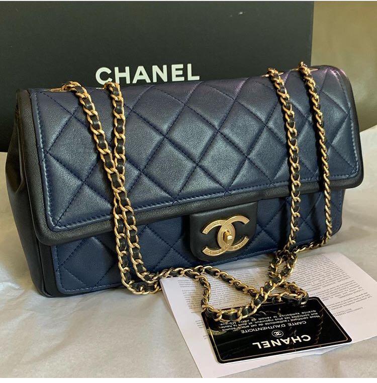ChAnel medium graphic bag, Luxury, Bags & Wallets on Carousell