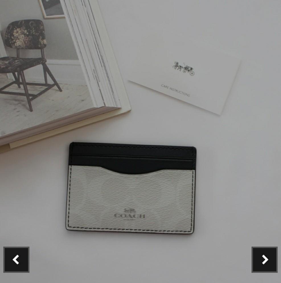coach white card holder