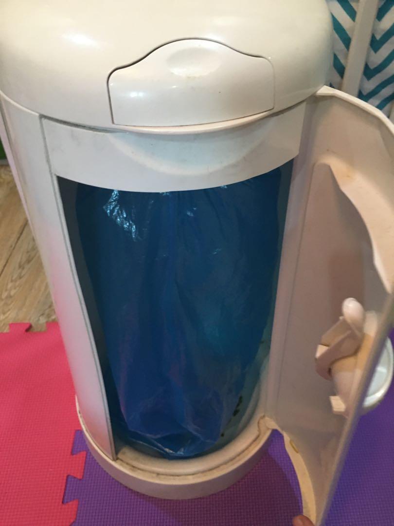 Delta Luv Crib 3 in 1, Babies & Kids, Baby Nursery & Kids Furniture