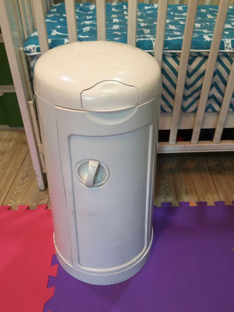 Delta Luv Crib 3 in 1, Babies & Kids, Baby Nursery & Kids Furniture