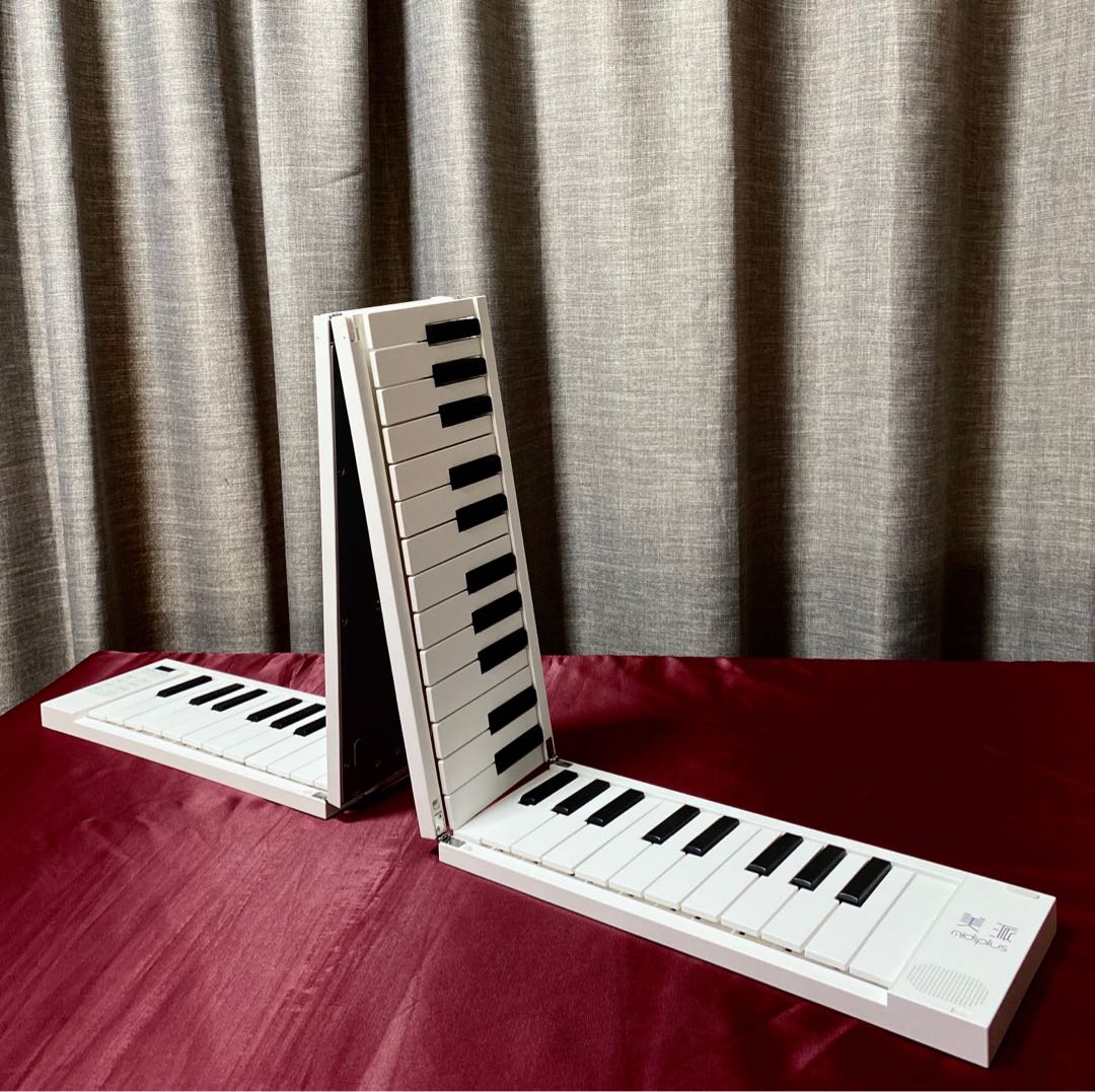 Piano Keyboard Foldable, Music & Media, Music Instruments on Carousell