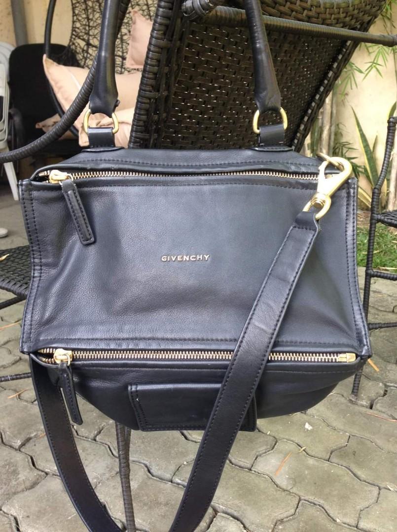 GIVENCHY PANDORA BLACK (Category: Luxury Bags & Wallets) located in Makati City. Submitted by foukfouk (Listing ID 1026260395, Image 3). Description: Gorgeous black leather Pandora Givenchy Gold hardware Some signs of wear.