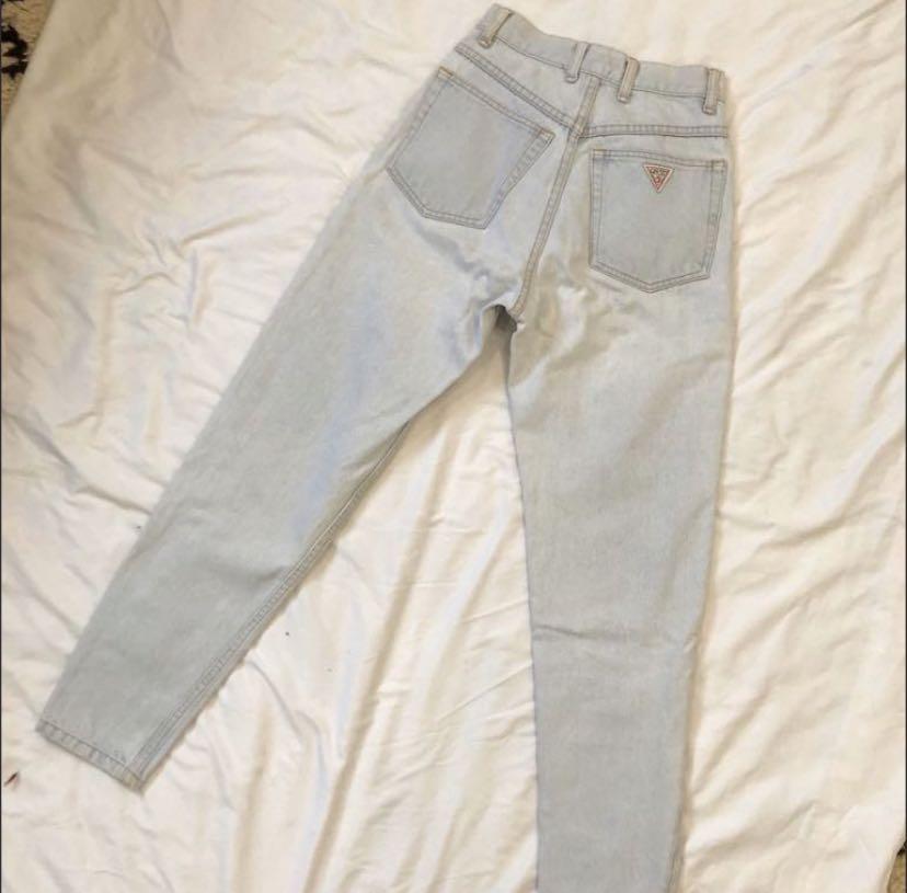 guess light wash jeans