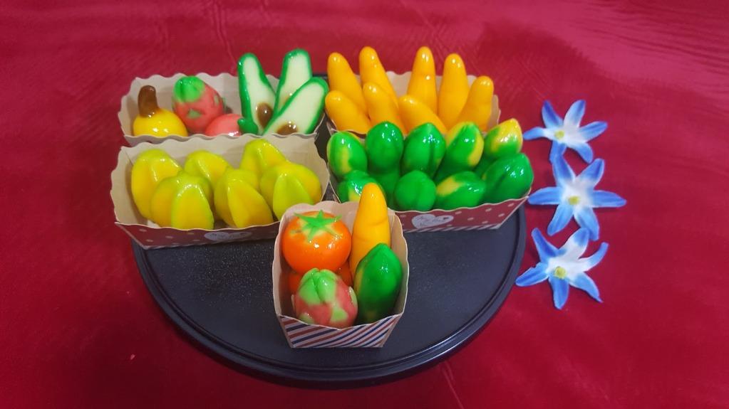 Luk Chup Mini Mung Bean Fruit Cake, Food & Drinks, Packaged & Instant ...