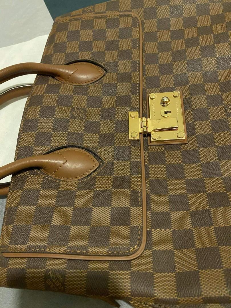 Authentic Louis Vuitton Brown Pochette Ascot Damier Clutch W/Keys - Ships  Free!