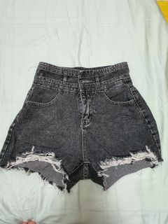 (Category: ) located in . Submitted by happystoresg (Listing ID 1026133674, Image 1). Description: .