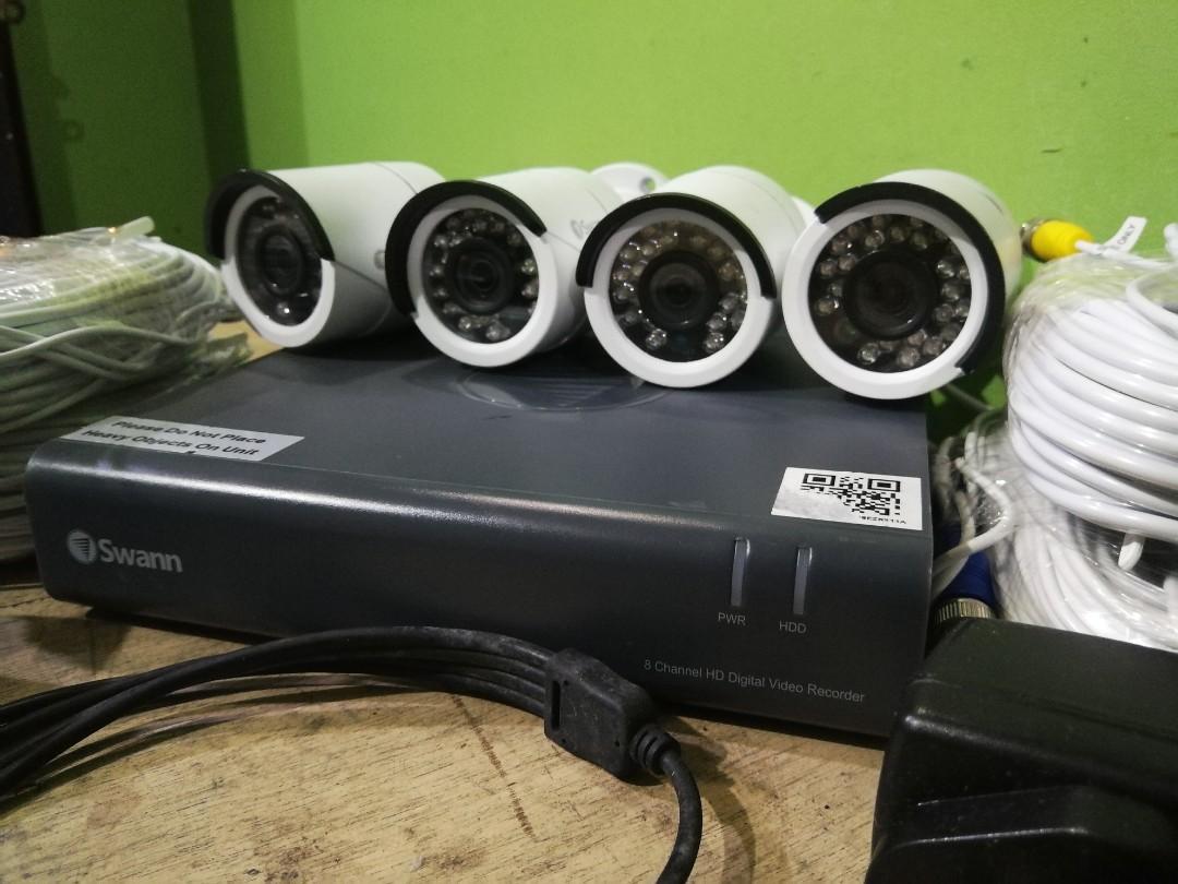 Swann 4 channel dvr set (Category: Security Systems & CCTV Cameras) located in Malolos. Submitted by axe23 (Listing ID 1026269605, Image 3). Description: swann dvr 8 channel dvr (no hardisk) 4 pcs bullet camera 4 pcs cable 2 pcs adaptor easy to install branded imported from australia item tested and in very good working condition actual photo.
