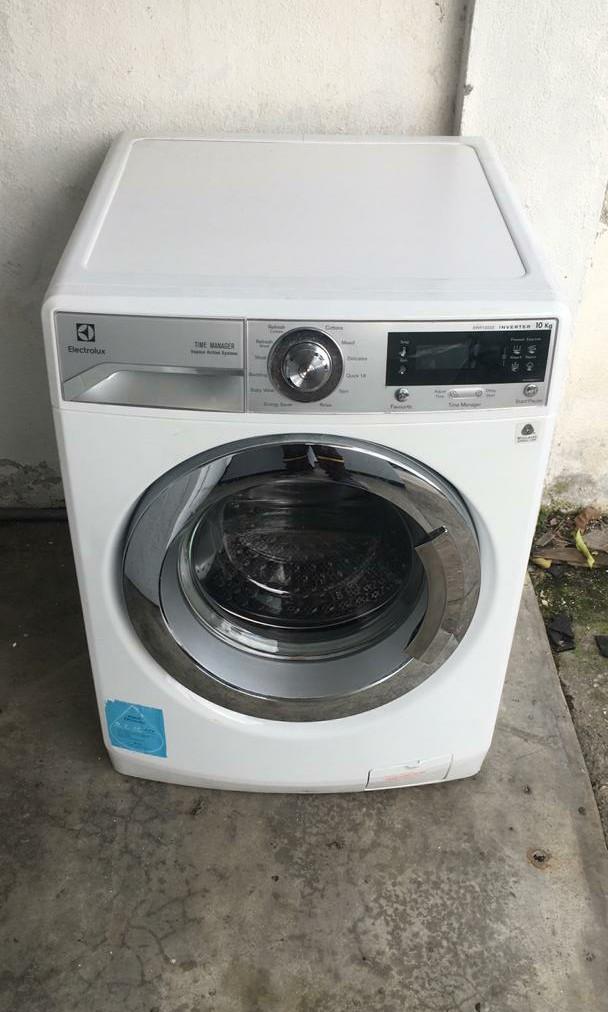 Used Electrolux Digital Inverter Front Load Hot Washer 10 0kg Washing Machine Mesin Basuh Fully Automatic Stainless Steel Drum In Good Condition Kitchen Appliances On Carousell