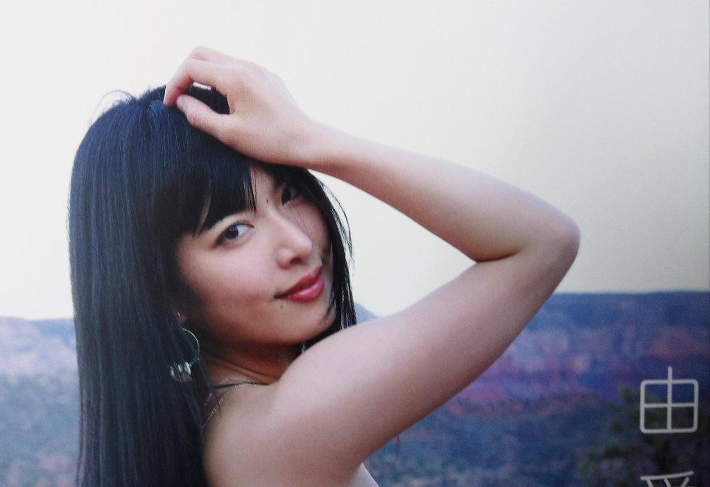 由愛可奈 寫真集 pure bible 純潔白書 豪華愛蔵版3000部限定