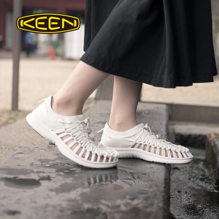 100 REAL KEEN UNEEK O2 US7 40 26.5cm