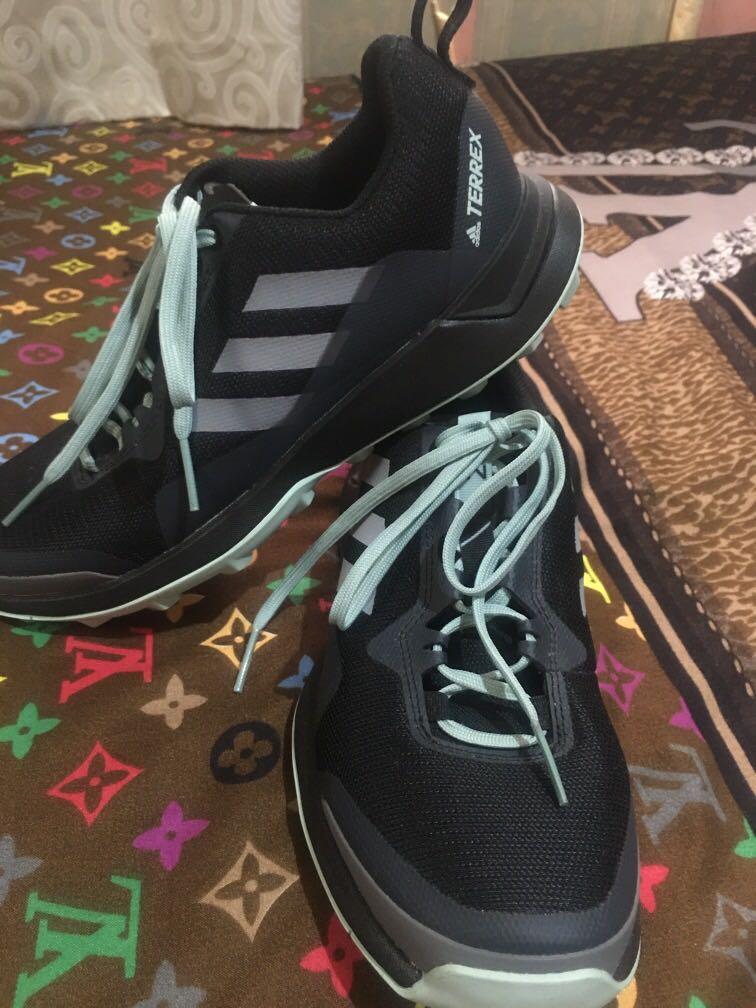 Adidas Terrex original Men s Fashion Activewear on Carousell