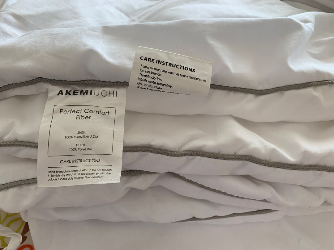Akemiuchi queen size perfect comfort fiber quilt, Furniture & Home