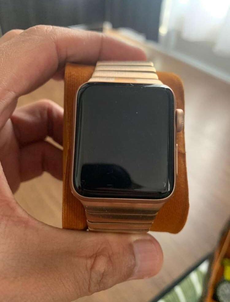 Apple Watch Series 3 Iwatch Jual Cepat Murah Fullset Mulus Lus Lus Barang Mewah Jam Tangan Di Carousell Apple Watch Series 3 Iwatch Jual Cepat Murah Fullset Mulus Lus Lus Barang Mewah Jam Tangan Di Carousell