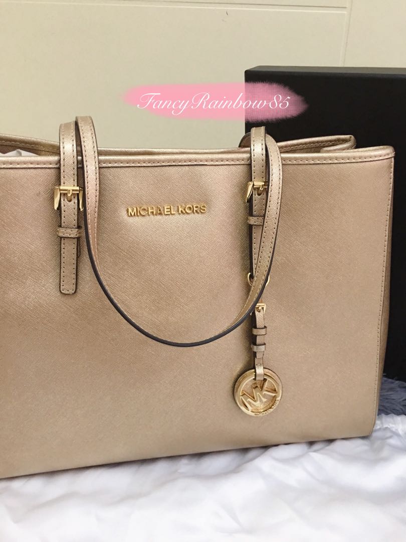Michael kors saffiano large tote store