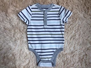 (Category: ) located in . Submitted by ask.mafwardrobe (Listing ID 1026413290, Image 1). Description: .