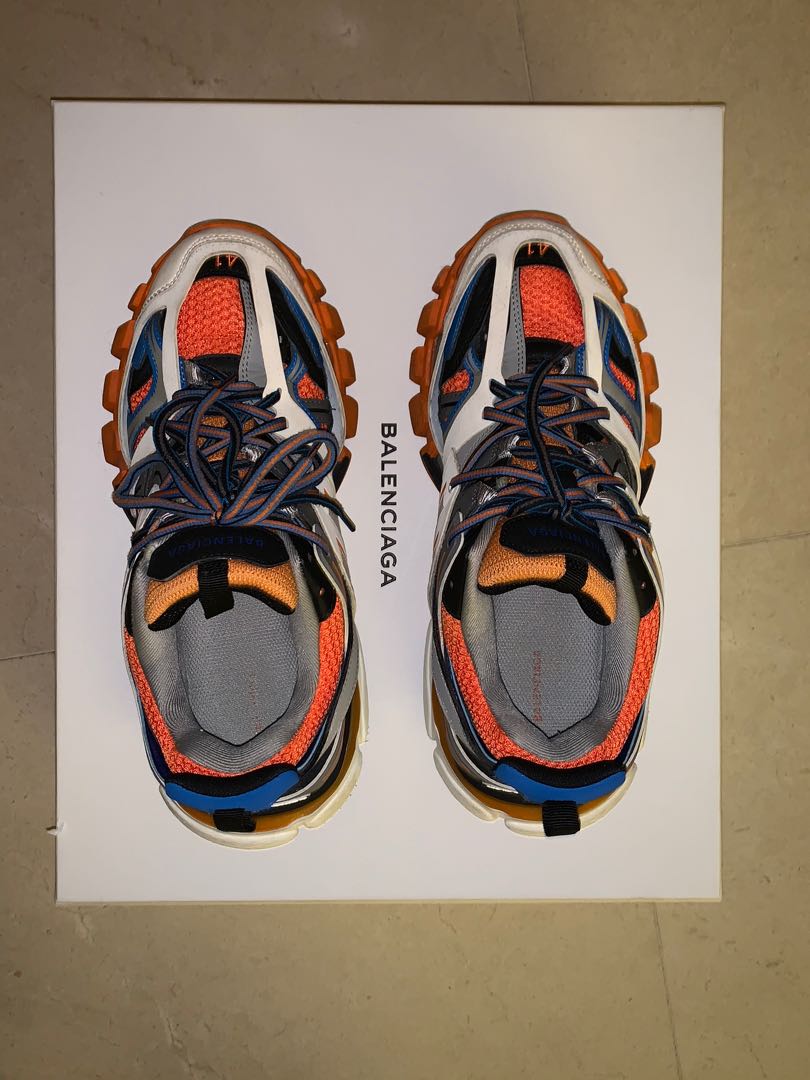 tracker balenciaga