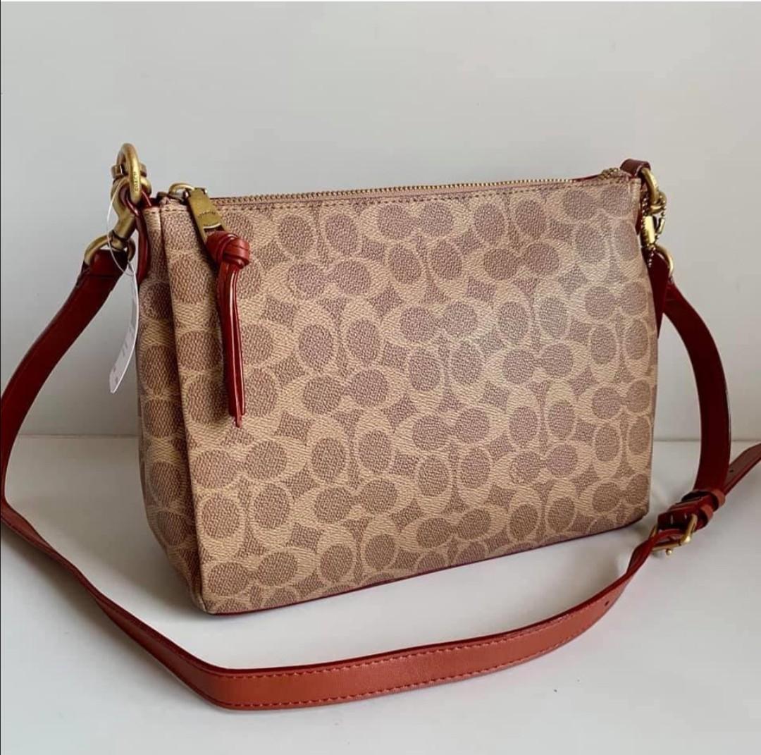 Coach Shay Crossbody in Signature, Luxury, Bags & Wallets on Carousell